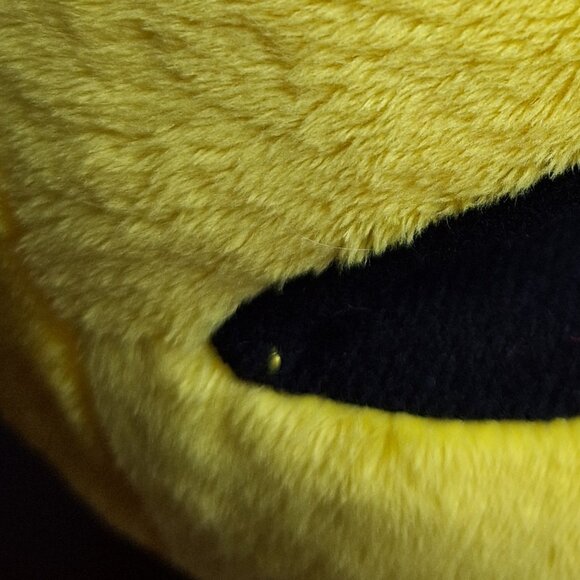 7" Ms Pac-man Plush - Picture 5 of 5